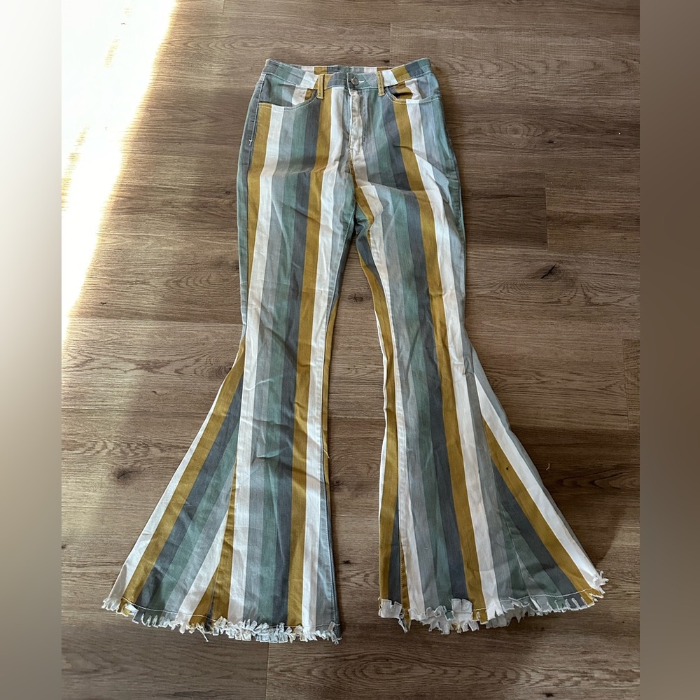 Cowgirl boot cut jeans High waisted